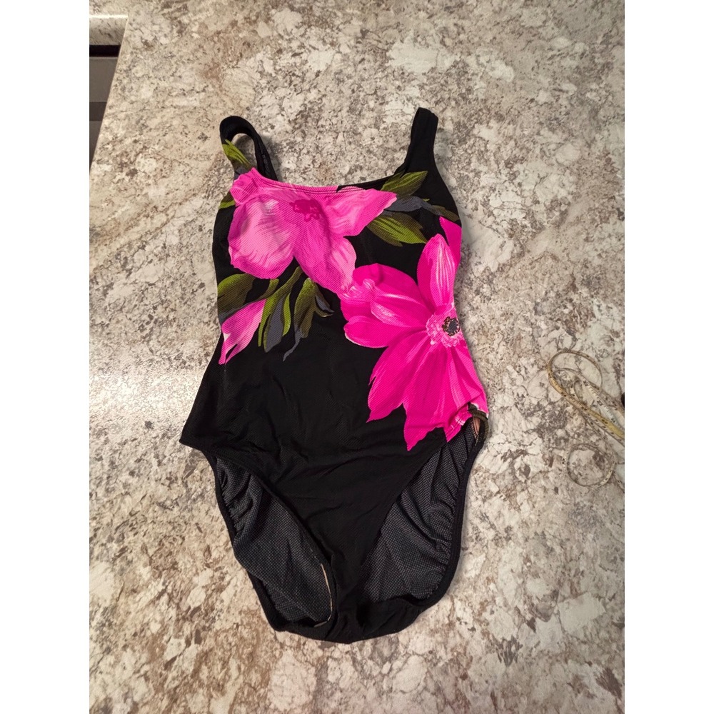 Robby Len Womens Vintage Floral One Piece Swimsuit Black Pink Size 10 Scoop Neck